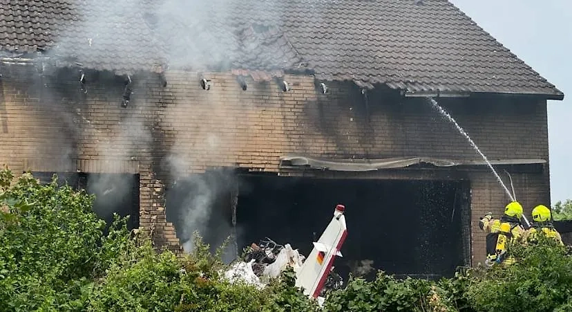 Кадры с места падения самолёта. Обложка © Х / drbuzzzzz