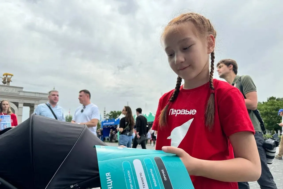 Фестиваль детства и юности на ВДНХ. Фото © Life.ru