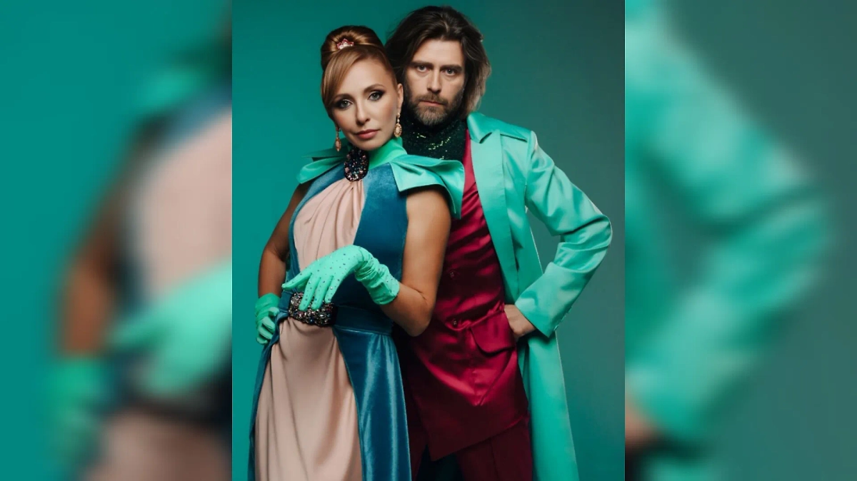 Татьяна Навка и Пётр Чернышёв. Обложка ©  VK / Татьяна Навка