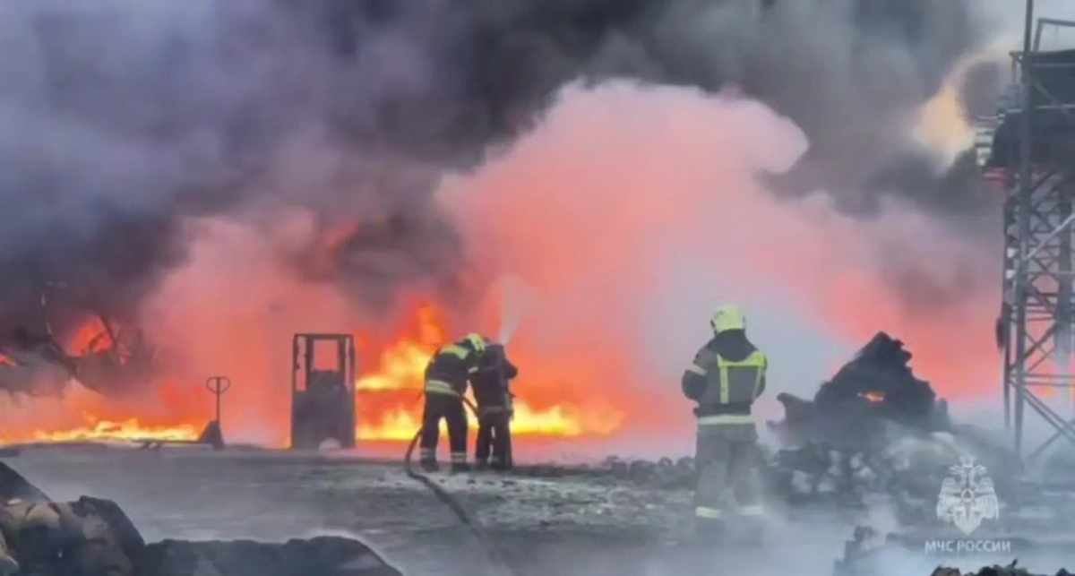 Пожар в Красногорске. Обложка © Пресс-служба МЧС России