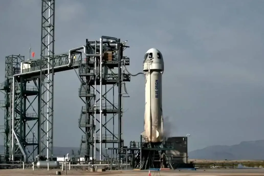 Обложка © Instagram (признан экстремистской организацией и запрещён на территории Российской Федерации) / blueorigin