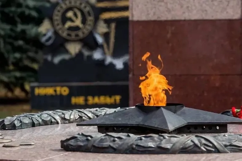 Обложка © Shutterstock / FOTODOM / PhotoJuli86