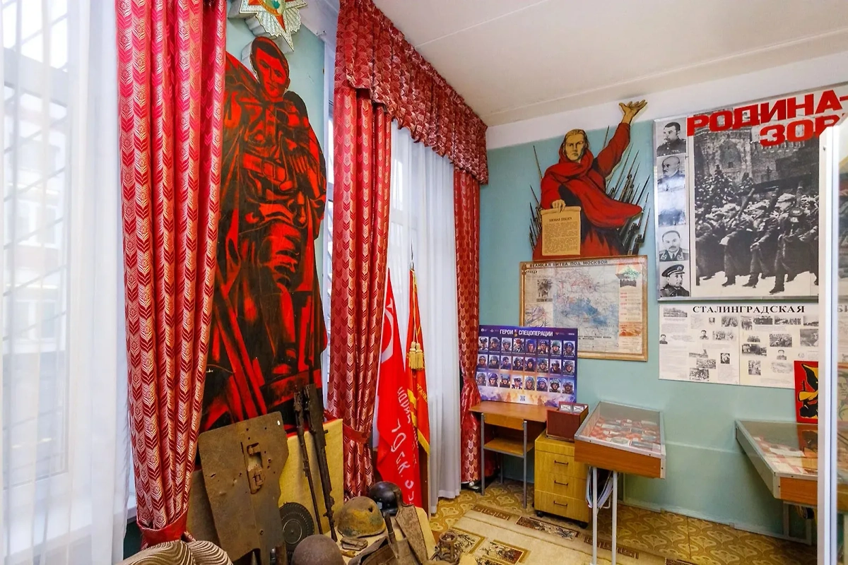 Школьники и студенты также участвуют в работе поисковых отрядов. Фото © mos.ru