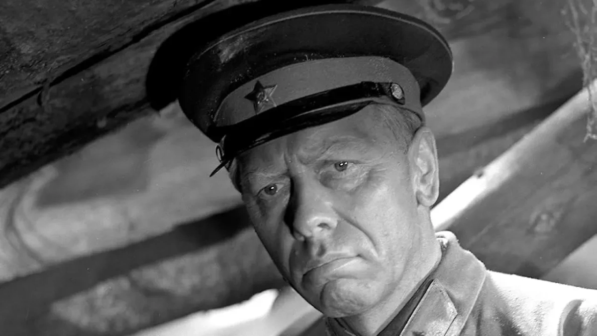 Фото © Кадр из фильма «Живые и мёртвые», режиссёр Александр Столпер, сценарий Александр Столпер, Константин Симонов / Kinopoisk