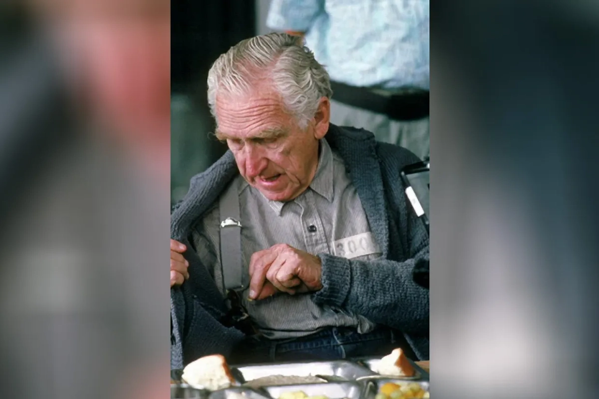 Фото © Кадр из фильма «Побег из Шоушенка», режиссёр Фрэнк Дарабонт, сценарист Стивен Кинг / Kinopoisk