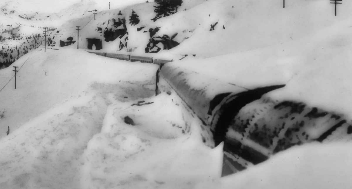 Как умерла самая маленькая женщина в истории: трагедия Дюймовочки по имени Лусия Сарате. Фото © Youtube / EL CANAL DE LOS MONJES