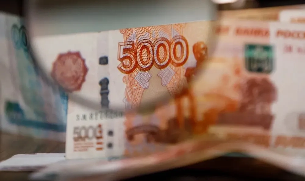 В России средний размер пенсии составляет 23 тысячи рублей в месяц. Обложка © Life.ru