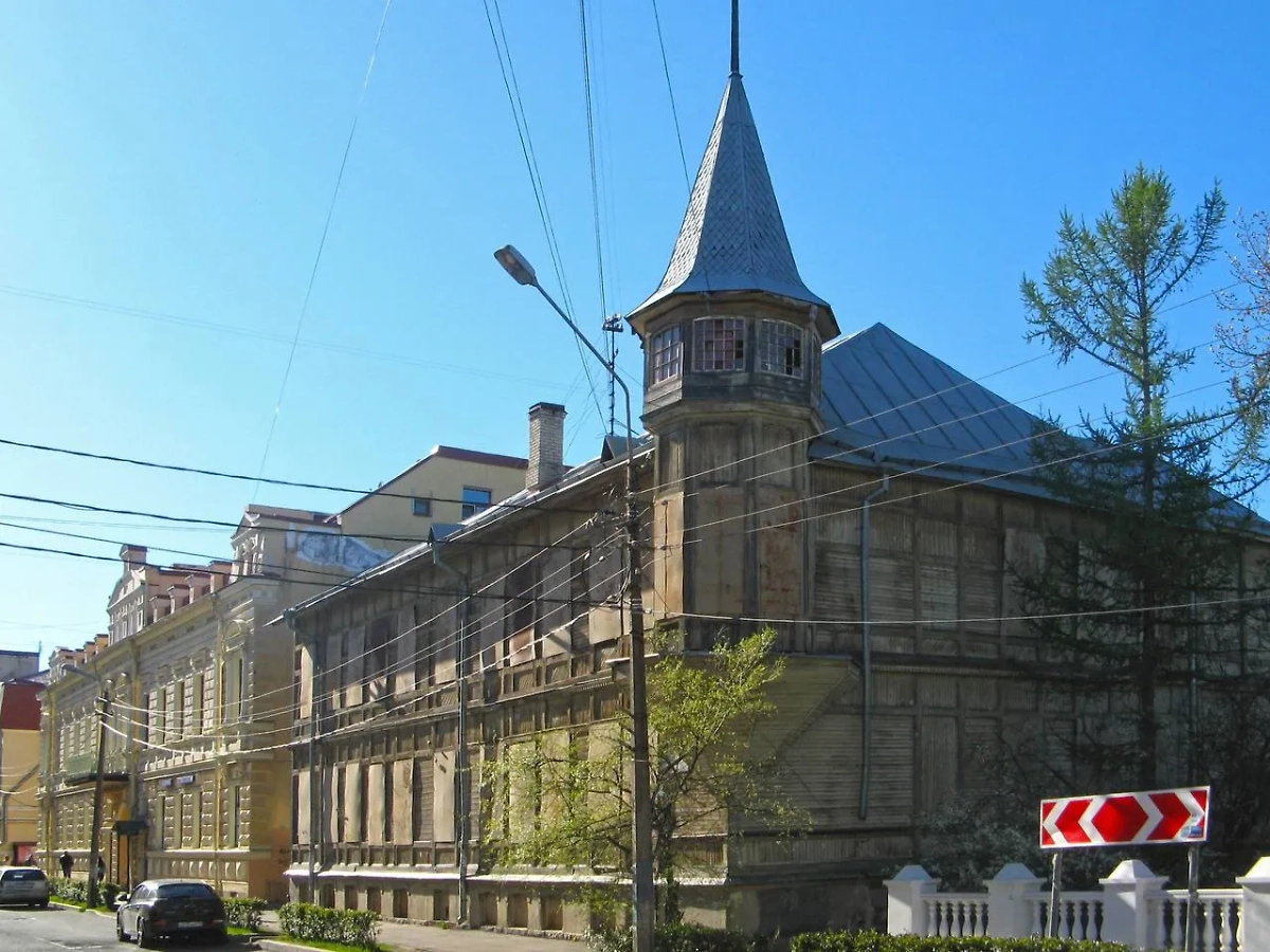 «Дом Волкова» в Ломоносове. Обложка © Telegram / РАД: Новости торгов