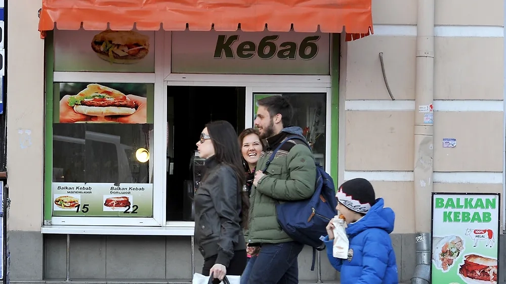 А вот лексика, связанная с шашлыками, имеет неоспоримо тюркское происхождение. Фото © ТАСС / Александр Рюмин