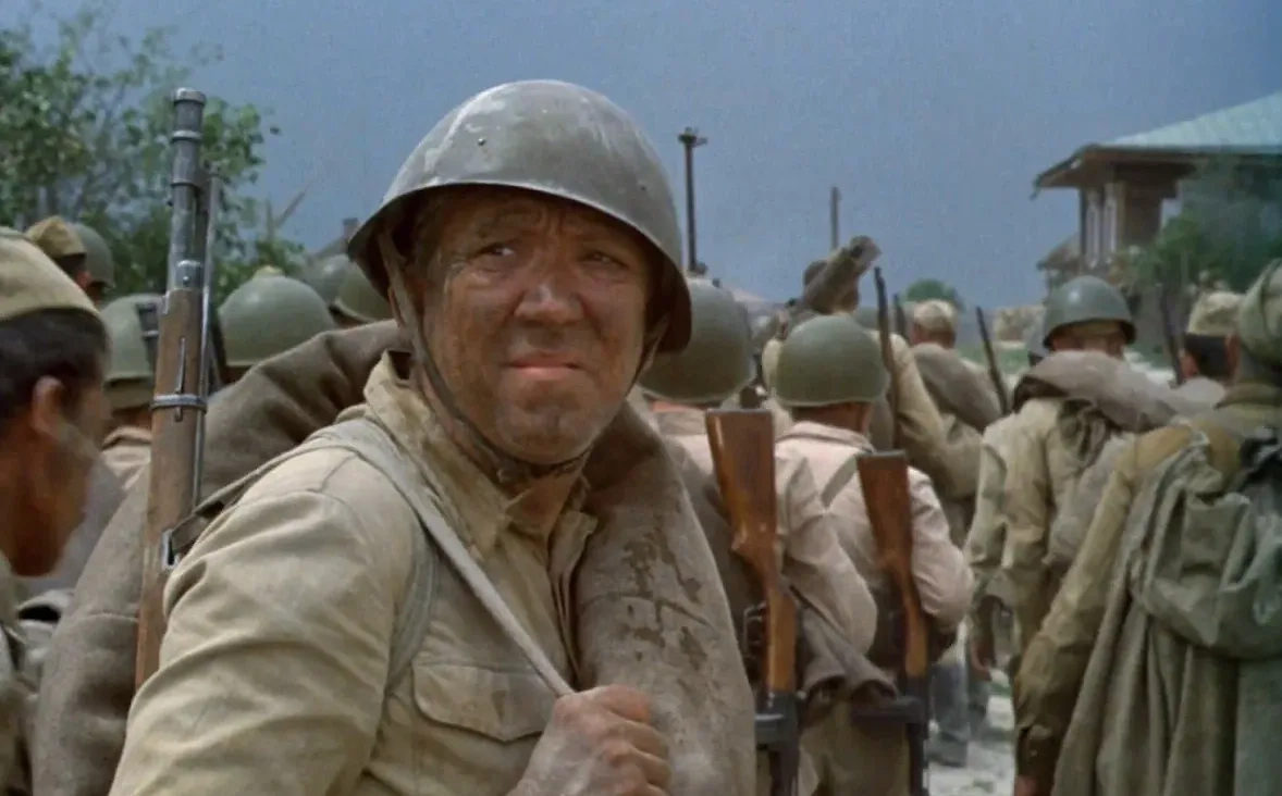 «Они сражались за Родину» (1975): эпическая военная драма от Бондарчука со звёздным составом советского кино. Фото © Кадр из фильма «Они сражались за родину», режиссёр Сергей Бондарчук, сценаристы Сергей Бондарчук, Михаил Шолохов / Kinopoisk