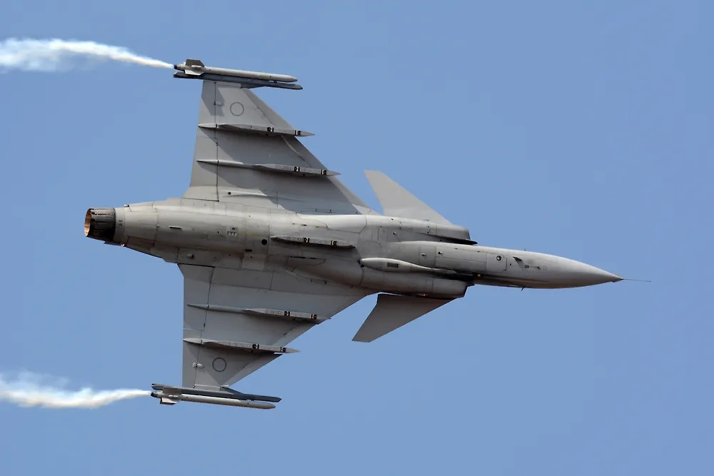 Истребитель Rafale. Обложка © Shutterstock / FOTODOM / Joe Ravi