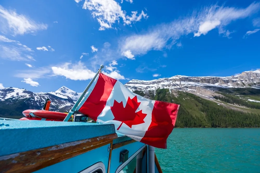 Канада. Обложка © Shutterstock / FOTODOM / Shawn.ccf