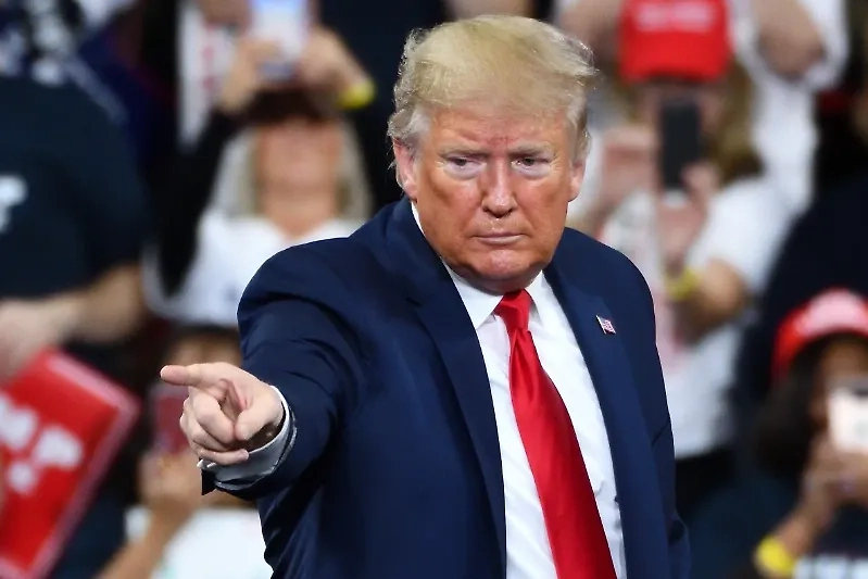 Дональд Трамп. Обложка © Shutterstock / FOTODOM / Evan El-Amin