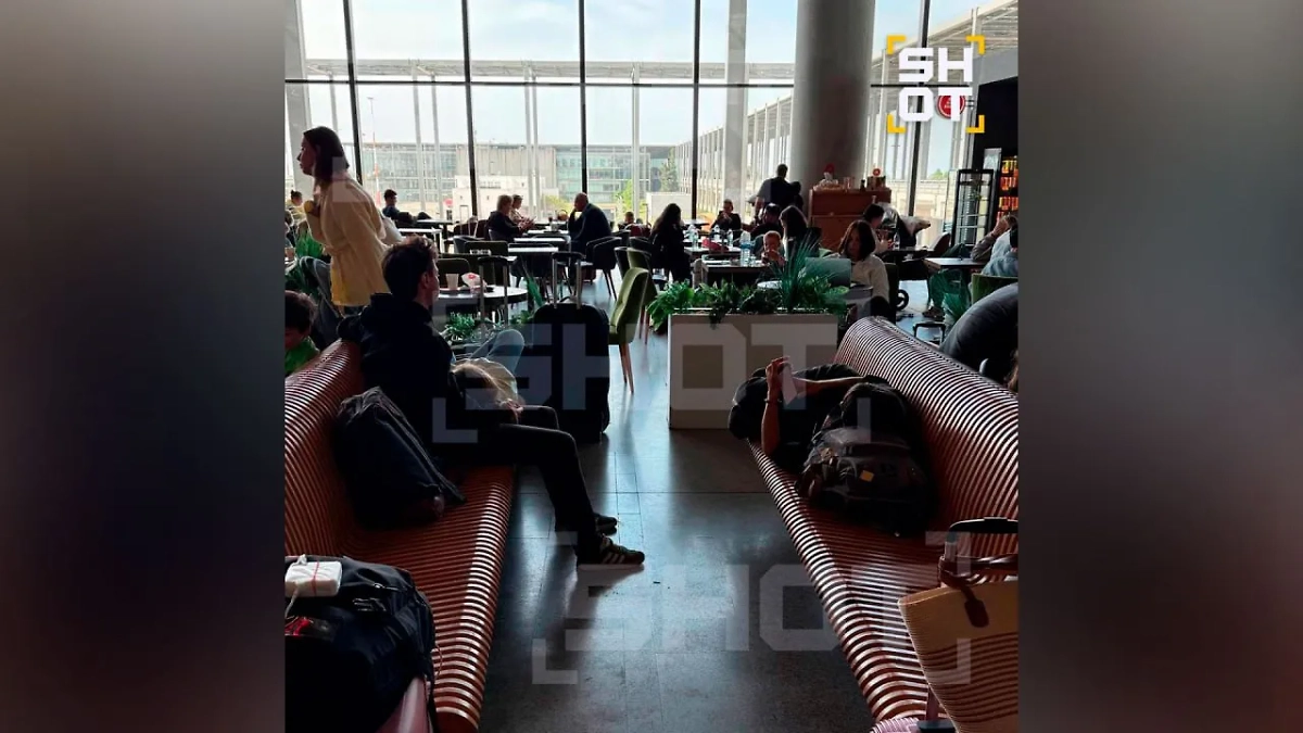 Россияне застряли в аэропорту турецкого Даламана. Фото © SHOT