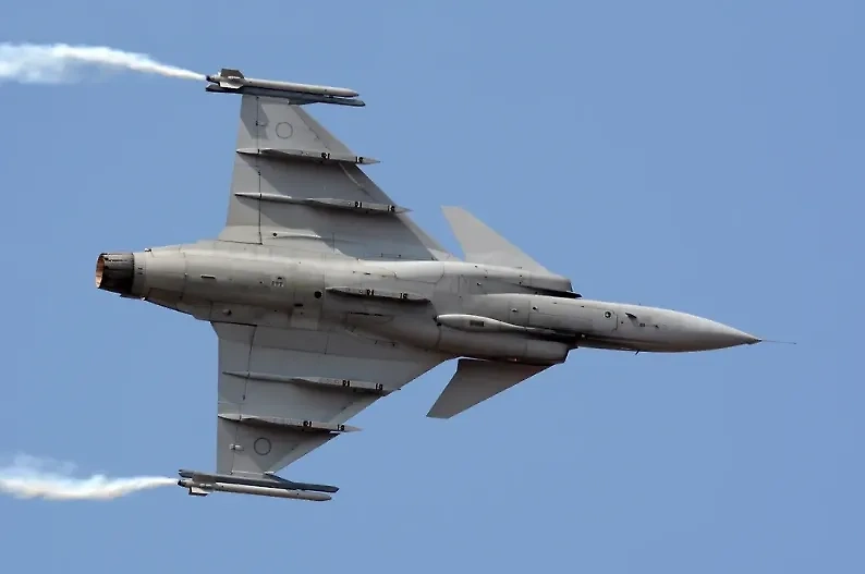 Истребитель Rafale. Обложка © Shutterstock / FOTODOM / Joe Ravi