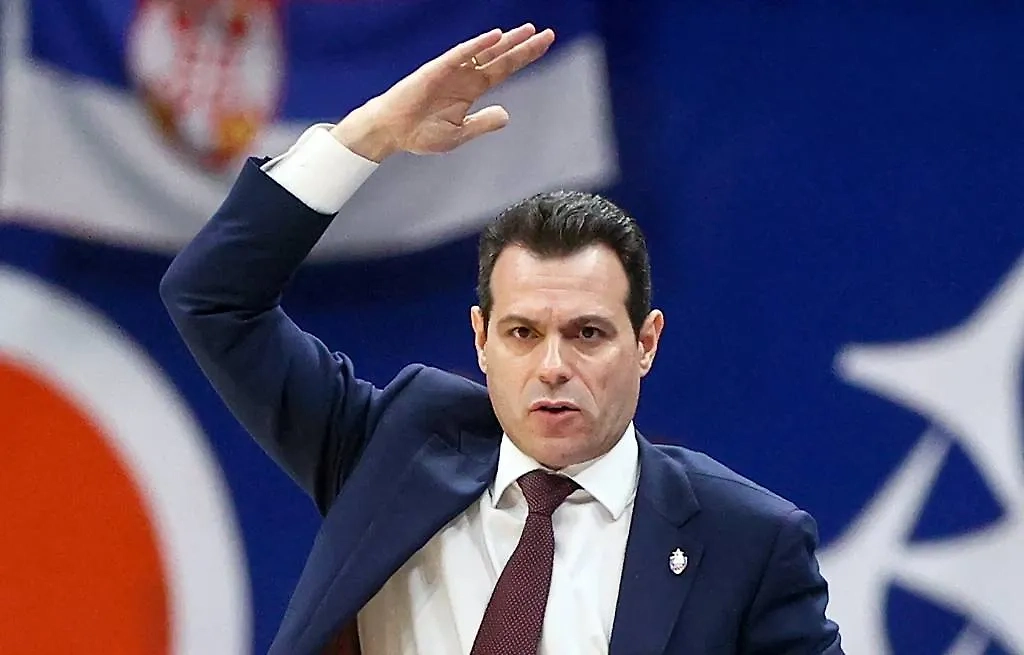 Димитрис Итудис. Обложка © ТАСС / Александр Щербак