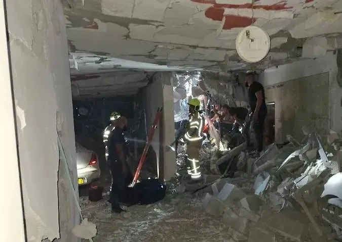 Обрушившийся дом в израильском городе Тамра. Обложка © Х / Sprinter Observer