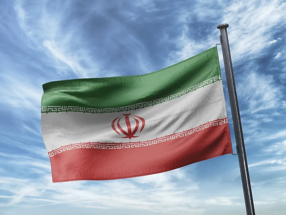 Флаг Ирана. Обложка © Shutterstock / FOTODOM / Hybrid Gfx