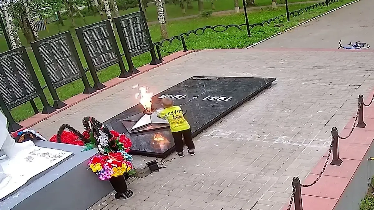 Обложка © VK / Подслушано Семибратово