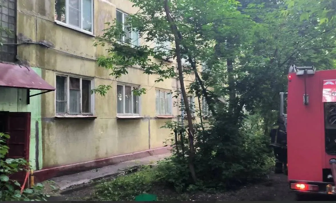 Последствия пожара в квартире в Королёве. Обложка © Пресс-служба МЧС России