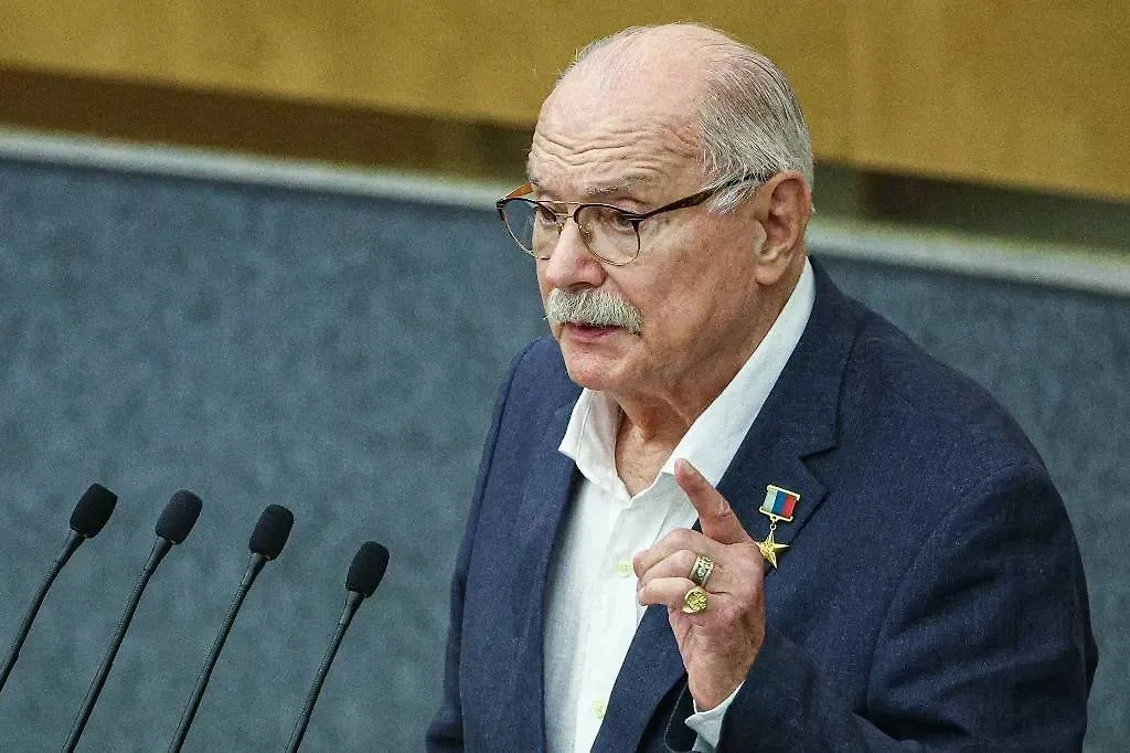 Никита Михалков. Обложка © ТАСС / Сергей Булкин