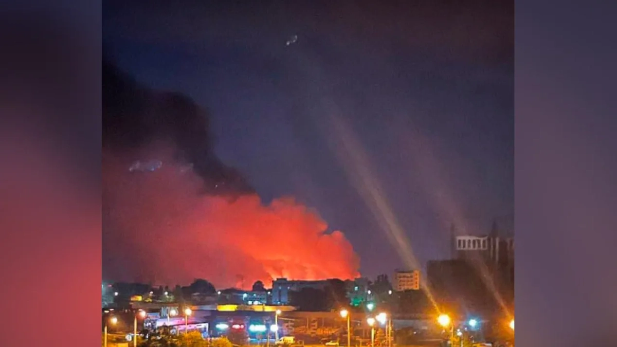 Пожары в Киеве. Обложка © Telegram / SHOT