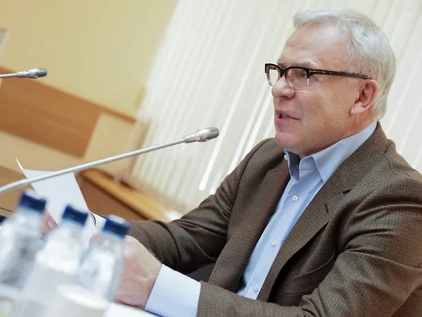 Депутат Госдумы Вячеслав Фетисов. Обложка © Сайт Госдумы