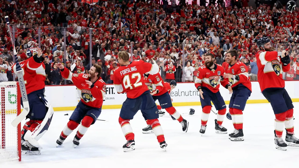 «Флорида» второй год подряд стала обладателем Кубка Стэнли. Обложка © nhl.com