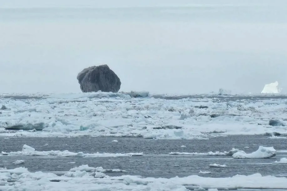 Обложка © Facebook (признан экстремистской организацией и запрещён на территории Российской Федерации) / Hallur Antoniussen