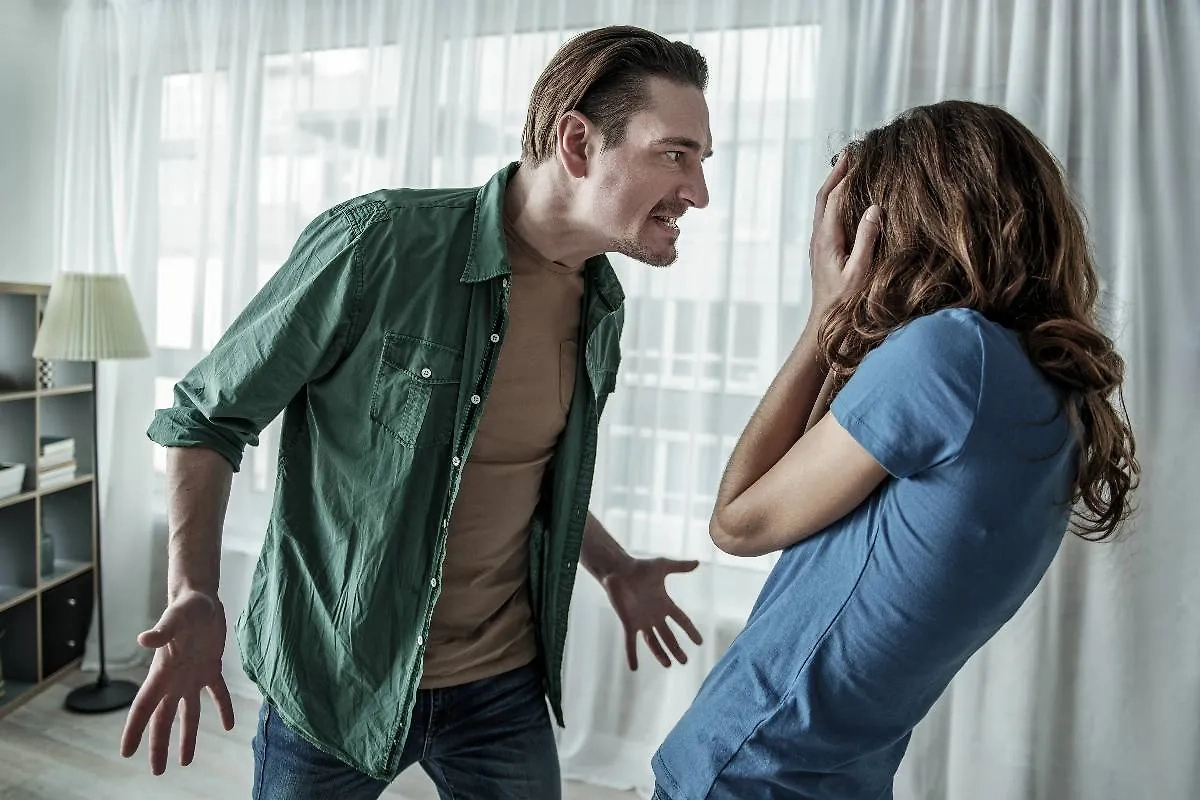 Опасные признаки поведения партнёра, который может быть социопатом. Фото © Shutterstock / FOTODOM / Olena Yakobchuk 