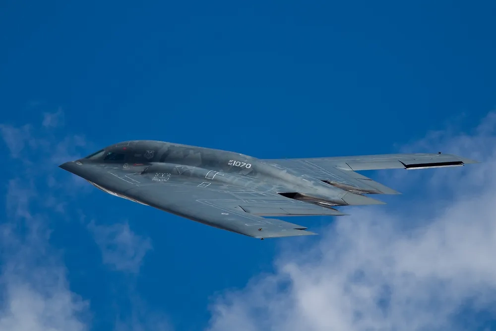 Первый в мире серийный стратегический бомбардировщик-невидимка B-2 Spirit. Фото © Shutterstock / FOTODOM / Anatoliy Lukich