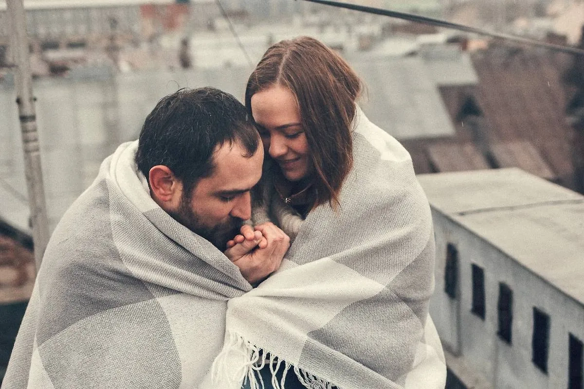 Внезапное похолодание с дождём — повод замедлиться и подумать. Фото © Shutterstock / FOTODOM / Smolina Marianna