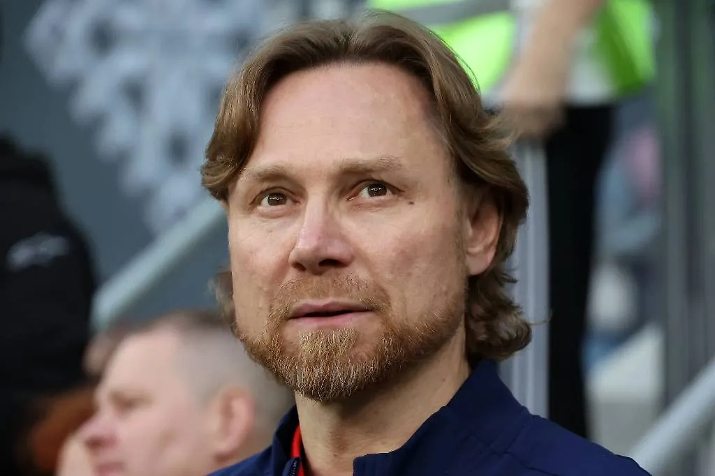 Валерий Карпин. Обложка © ТАСС / Сергей Фадеичев