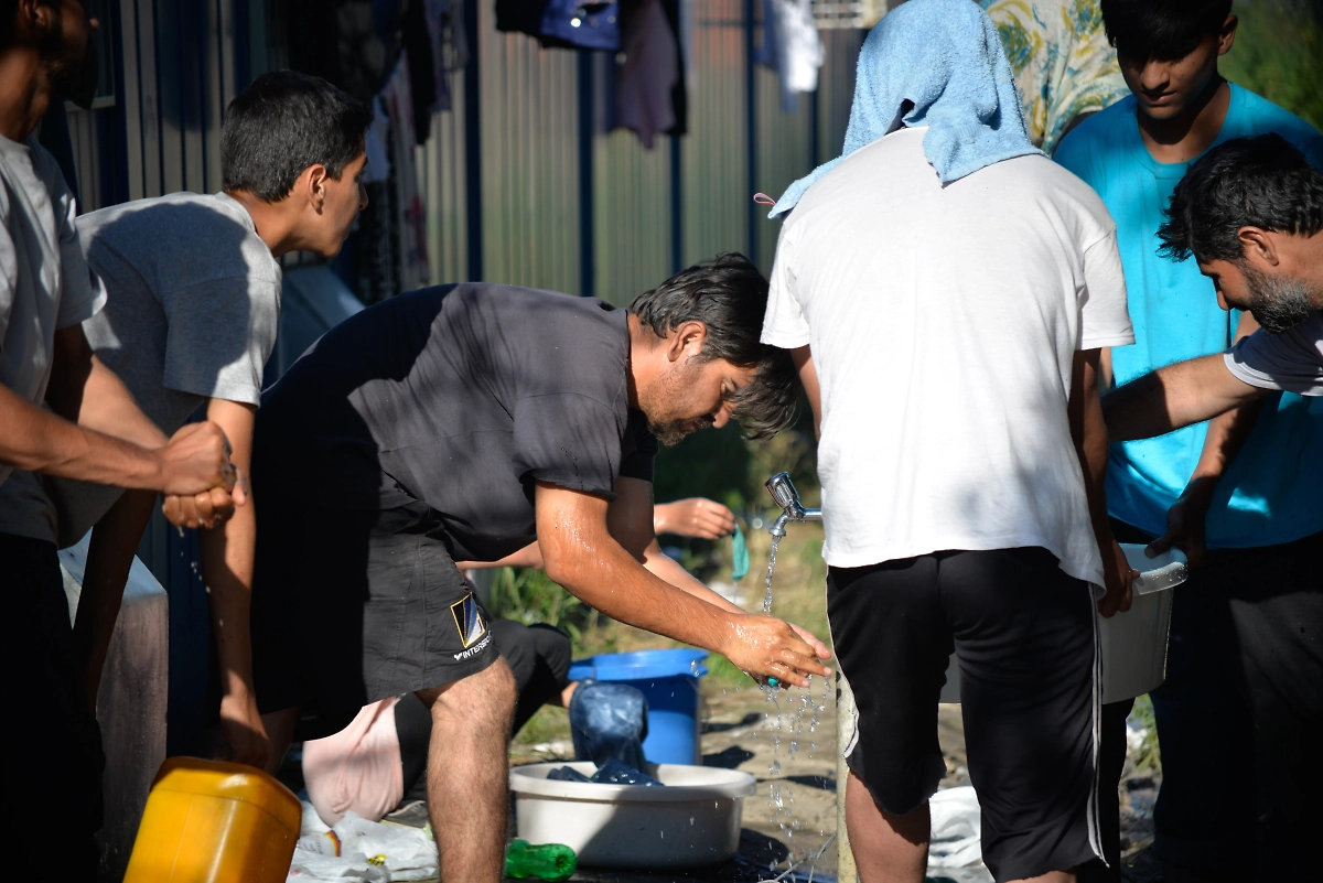 Обложка © Shutterstock / FOTODOM / stu.dio