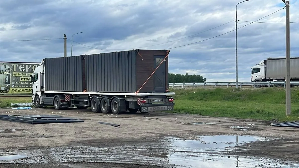 Фура, с которой выпускали дроны. Обложка © Telegram / #кобзевнасвязи