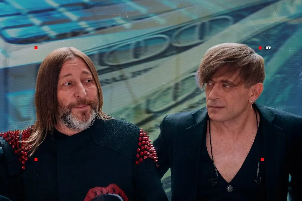 Шура и Лёва* Би-2. Обложка © Коллаж © Life.ru, фото © ТАСС / Антон Белицкий © Shutterstock / FOTODOM / isak55