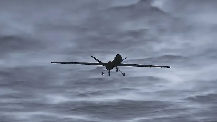 Дроны. Обложка © Shutterstock / FOTODOM / isoprotonic