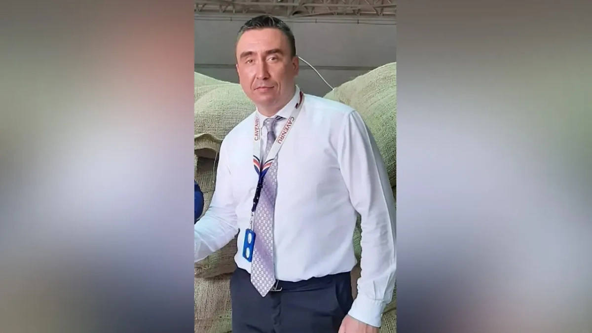 Роман Фроленко. Обложка © Instagram (признан экстремистской организацией и запрещён на территории Российской Федерации) / cavenru