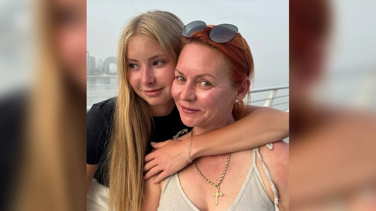 Марина Анисина с дочерью от Джигурды. Обложка © Instagram (владелец компания Meta признана в России экстремистской и запрещена) / marinanisina