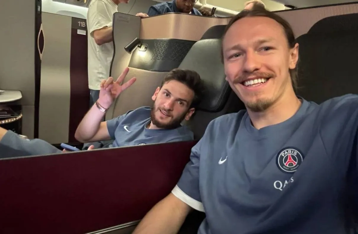 Хвича Кварацхелия и Матвей Сафонов. Обложка © Соцсети Матвея Сафонова