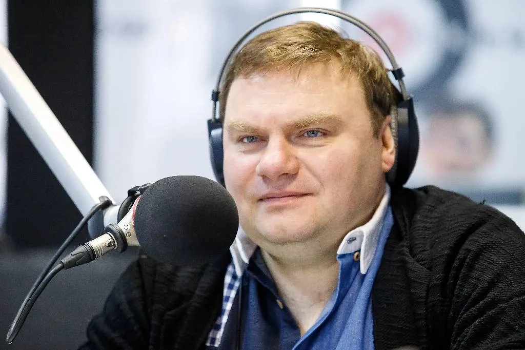 Александр Плющев*, журналист. Обложка © ТАСС / URA.RU / Александр Мамаев