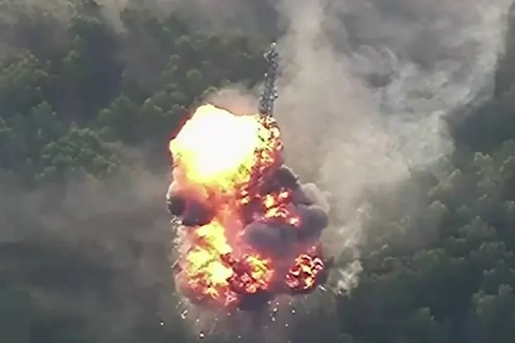 Обложка © Изнанка