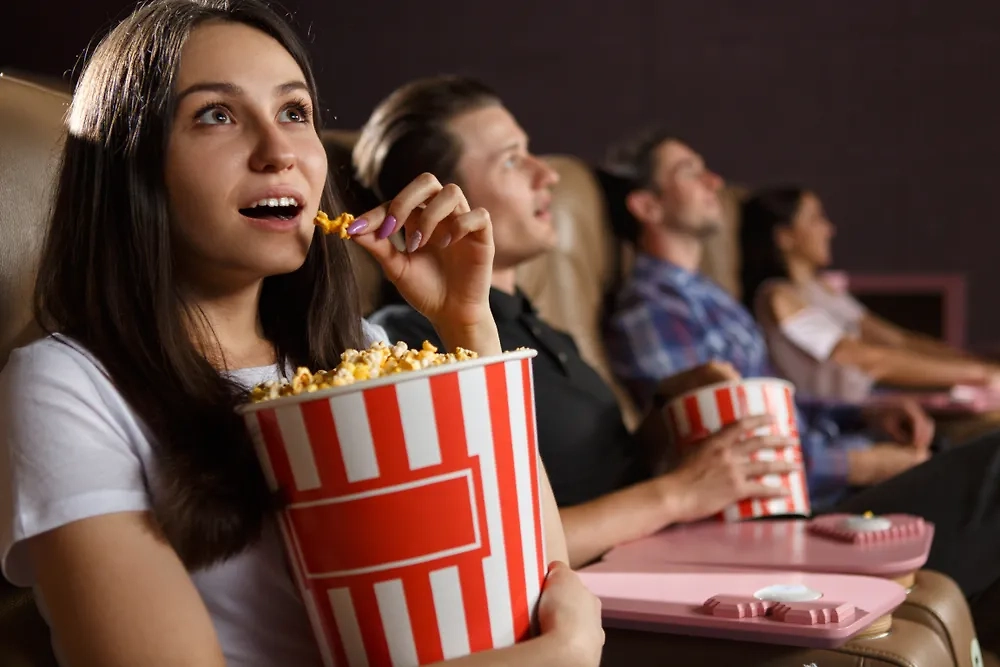 Агрегатор Rotten Tomatoes отобрал драмы с самым высоким рейтингом и трогательным сюжетом. Обложка © Shutterstock / FOTODOM / Zoriana Zaitseva