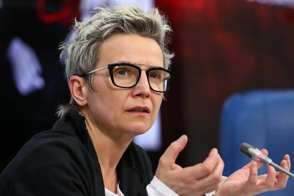 Светлана Сурганова пережила онкологию достаточно давно. Фото © ТАСС / Антон Новодережкин