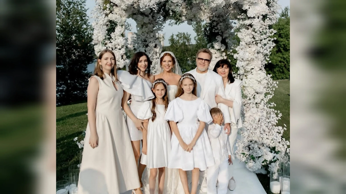 Владимир Пресняков и Наталья Подольская. Обложка © Instagram (признан экстремистской организацией и запрещён на территории Российской Федерации) / presnyakovvladimir