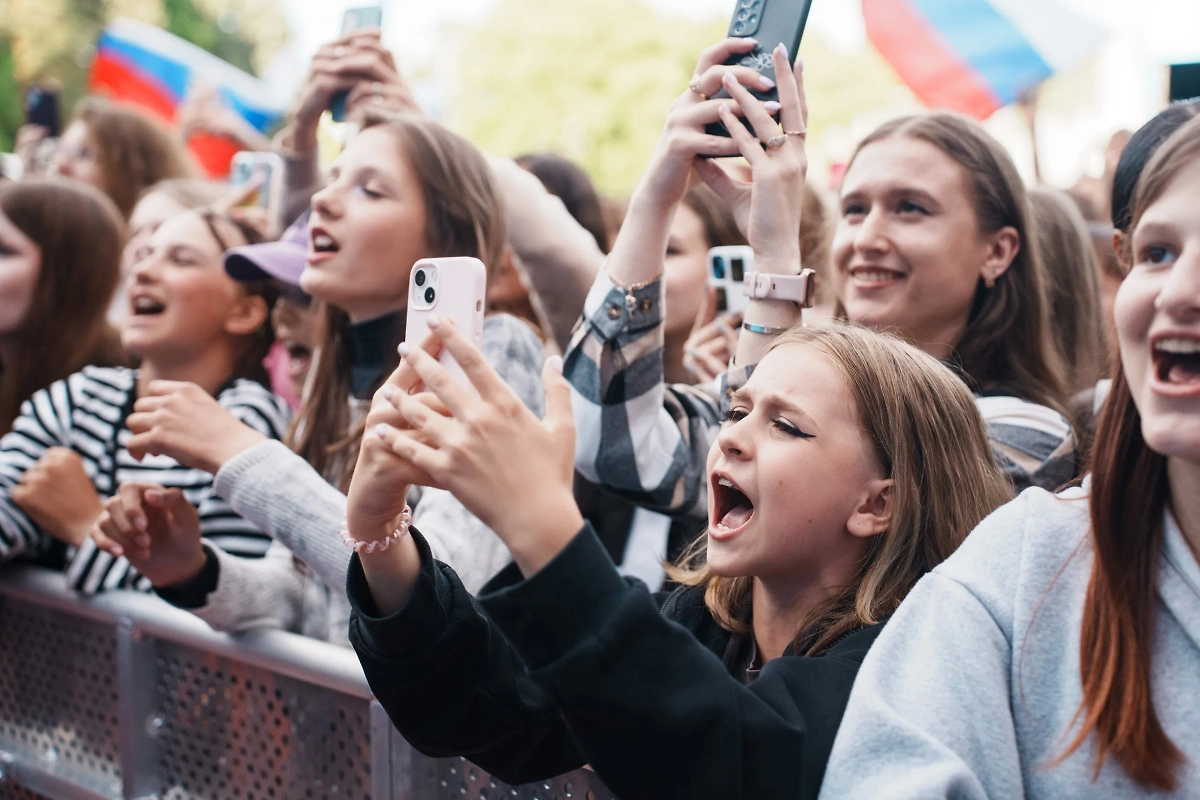 Обложка © VK / Блогеры России