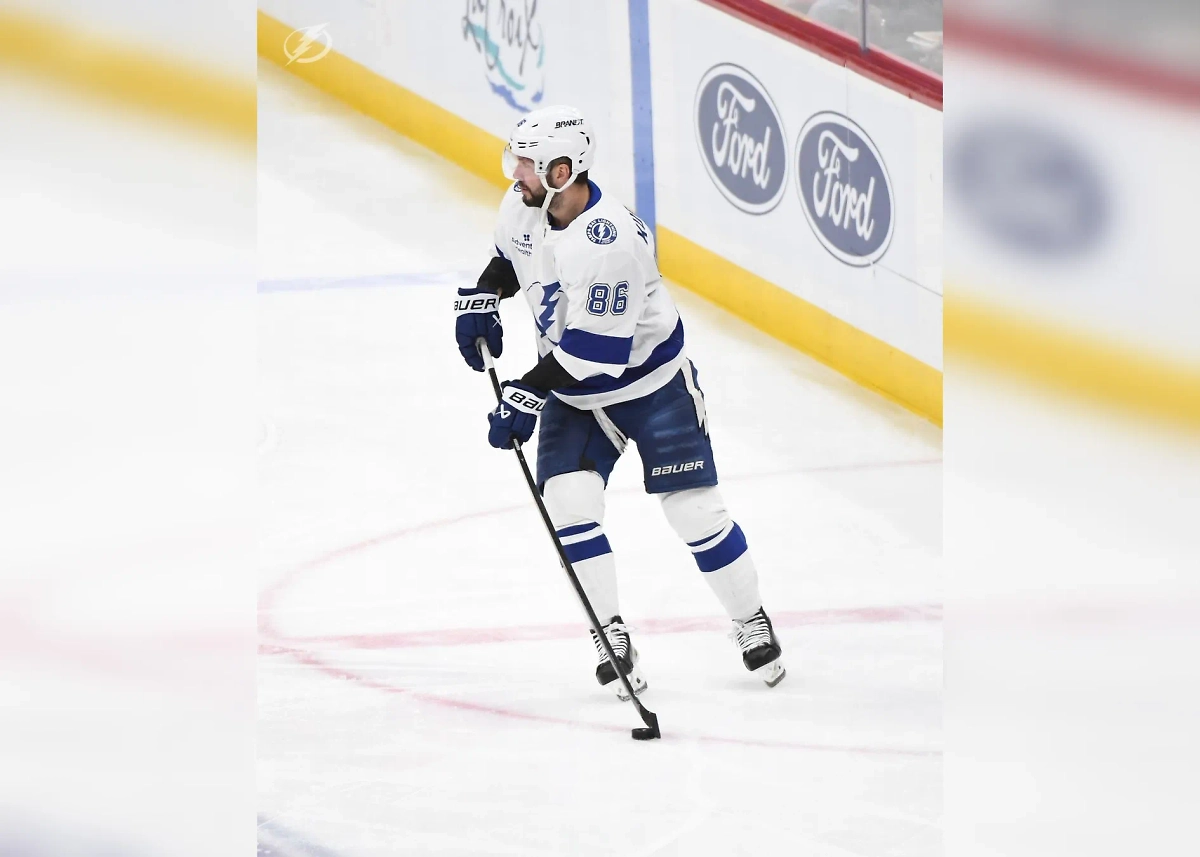 Никита Кучеров. Обложка © X / Tampa Bay Lightning
