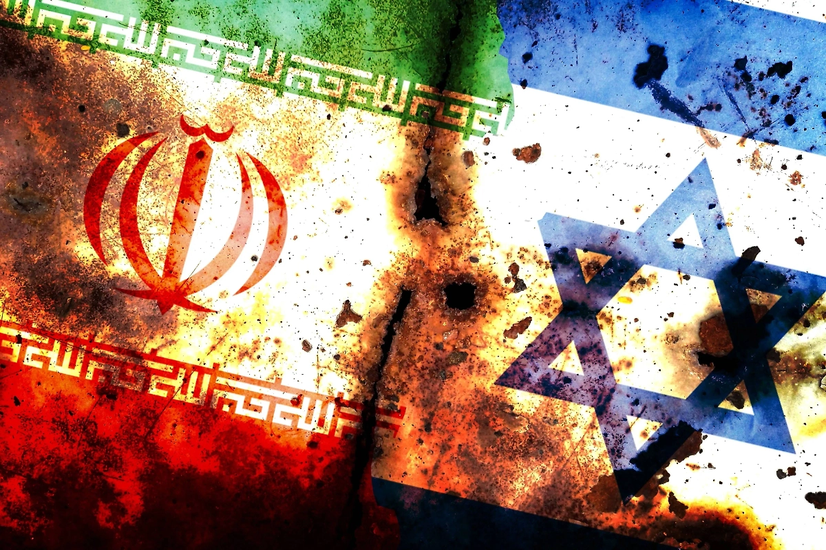 В ночь на 13 июня Иран подвергся израильским ударам. Обложка © Shutterstock / FOTODOM / Andy.LIU