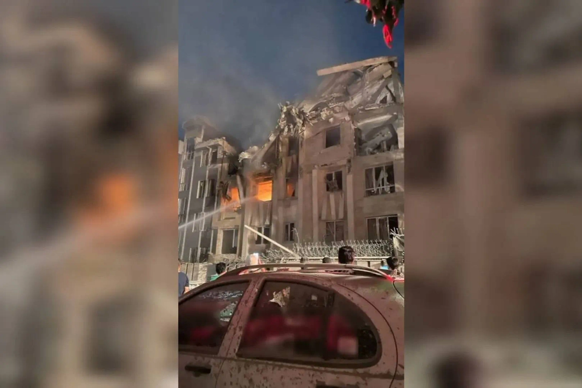 Обложка © Х / adi13