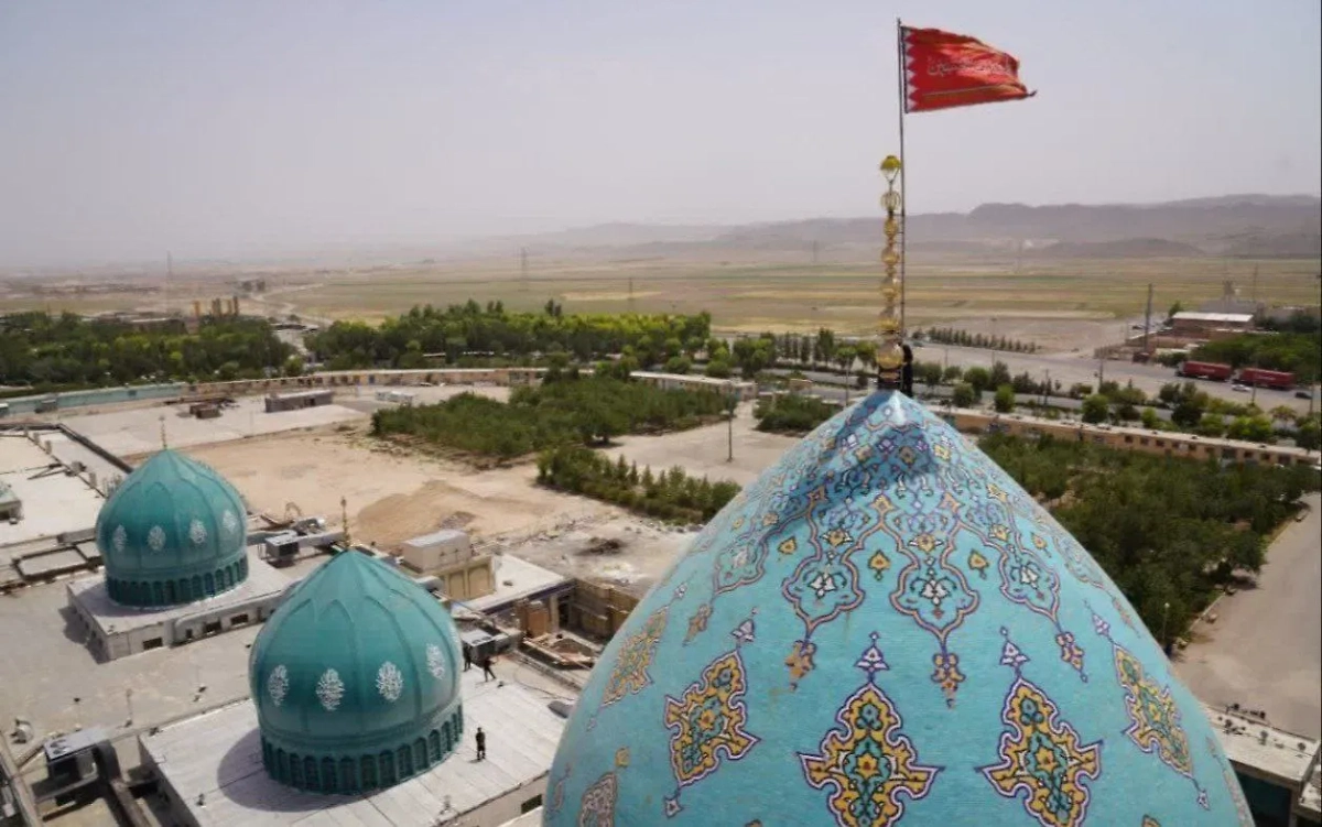 Мечеть Джамкаран. Обложка © Х / @ShadowofEzra